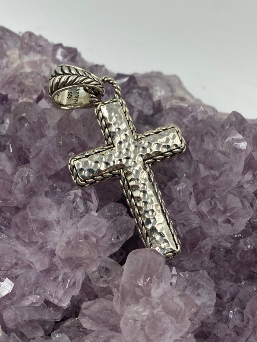 JAI John Hardy Sterling Silver Hammered Cross Pen…